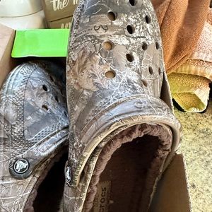 Men’s Fuzzy Camp Crocs